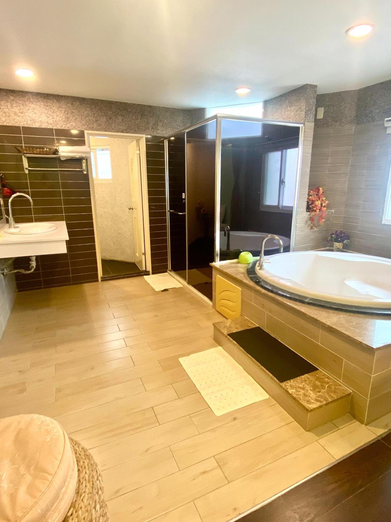 Kenting Waterfront Hotel Экстерьер фото
